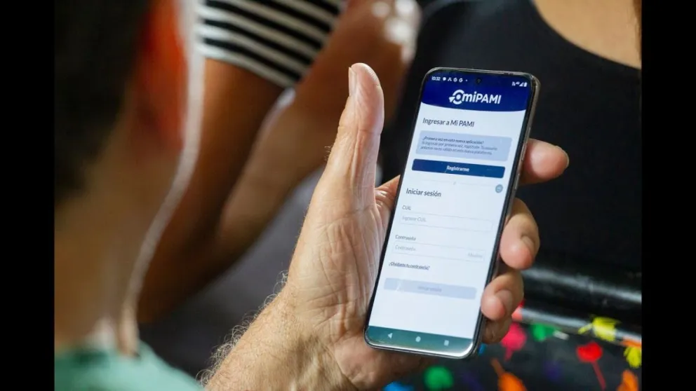 La estafa se realizó por medio de una llamada telefónica. 