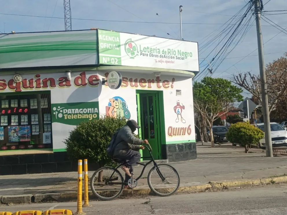 Robo en una transitada quiniela de Viedma. 