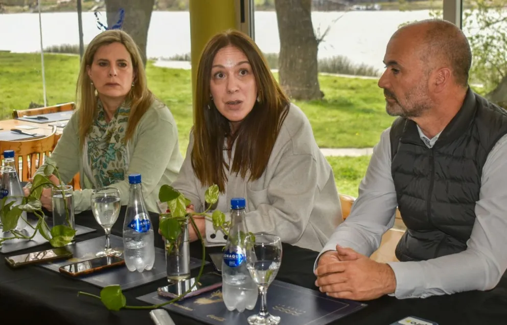 María Eugenia Vidal y la fórmula del PRO en Río Negro. Fotos Vanesa Schwemmler / NoticiasNet. 