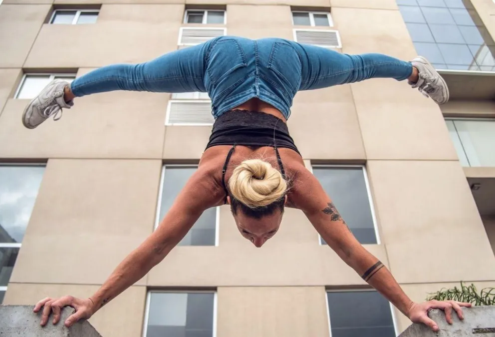“Hoy me siento cómoda", reconoció la elástica joven.