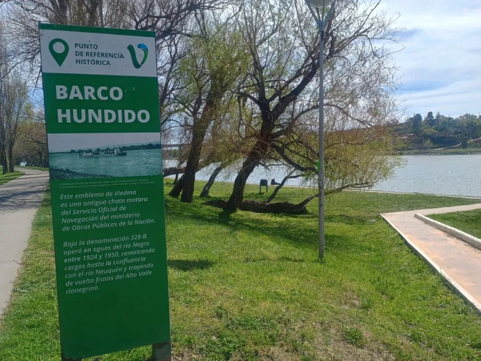 En inmediaciones del Barco Hundido, se habilitará zona de baño entre las directrices de las calles Humble e Hildemann. Fotos Vanesa Schwemmler para NoticiasNet.