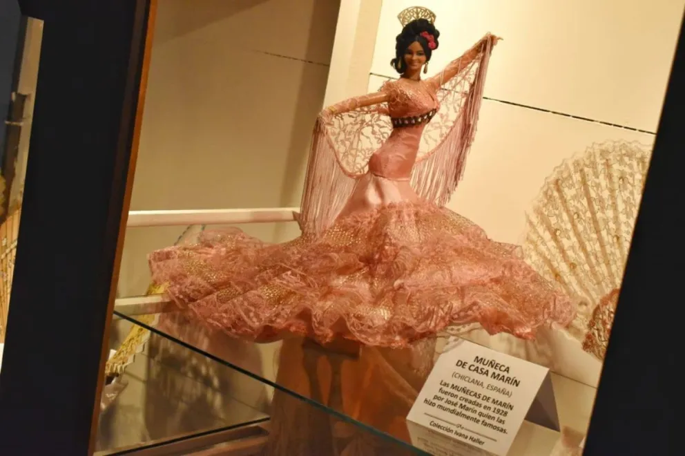 La muñeca de Casa Marín dio el presente. Fotos Municipalidad de Patagones.