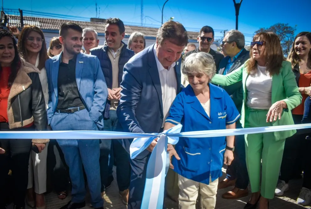 El acto se desarrolló sobre calle Roca al 200. Foto Vanesa Schwemmler para NoticiasNet.