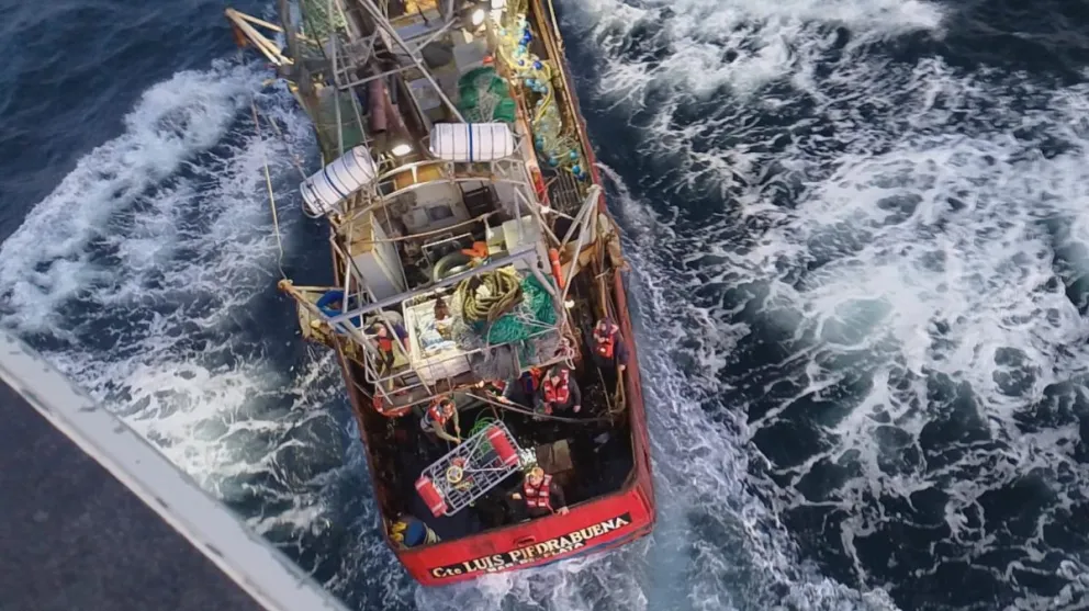 Prefectura realizó dos rescates en menos de 24 horas de hacer base en Viedma (Foto: gentileza Prefectura)