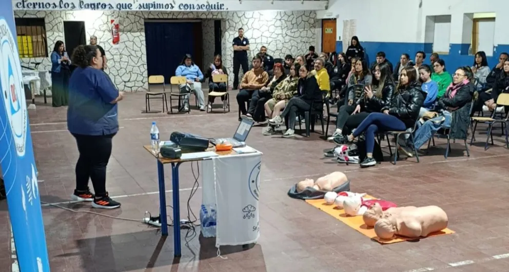 Estas tareas planificadas, Defensa Civil atiende lo emergente, como accidentes e incendios.