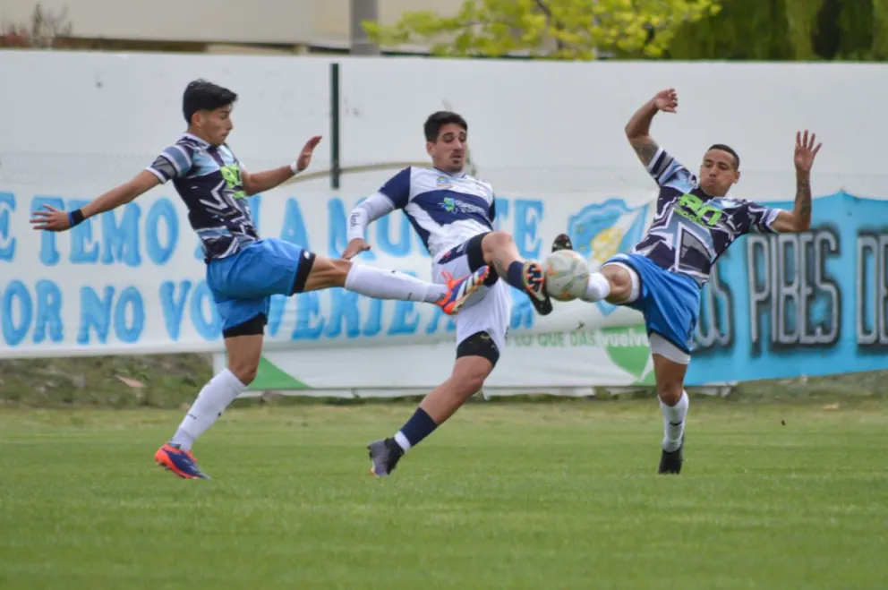 Sol llega con ventaja a una cancha difícil. 