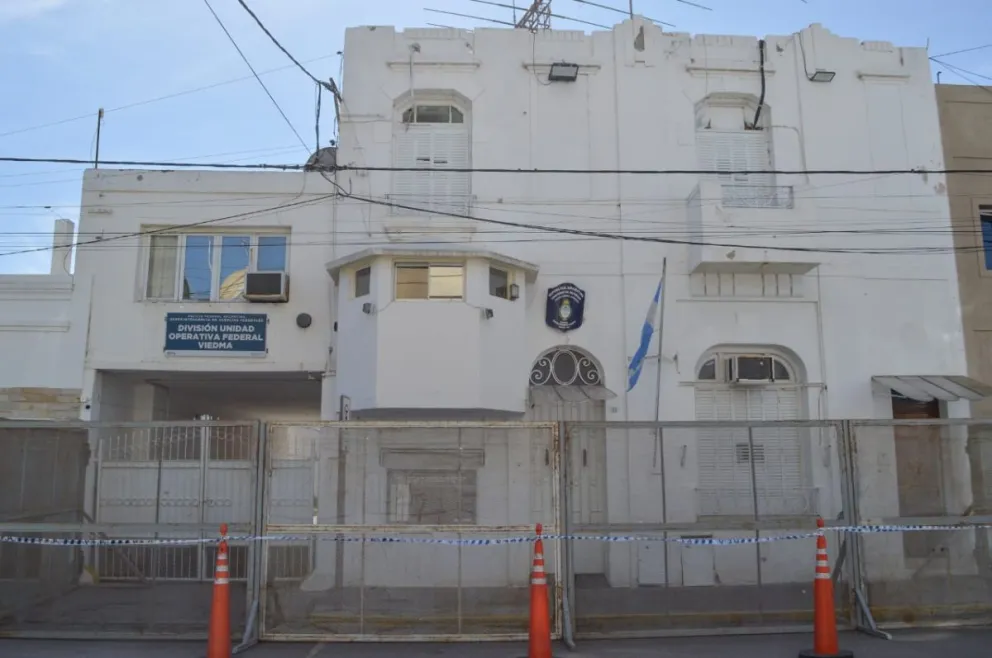 Se cumplieron cinco días de arresto en la delegación. Foto NoticiasNet.