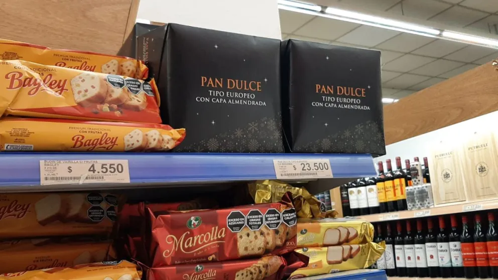 Hay productos de todas las variedades y para los distintos bolsillos de cara a Navidad. Fotos Vanesa Schwemmler para NoticiasNet.