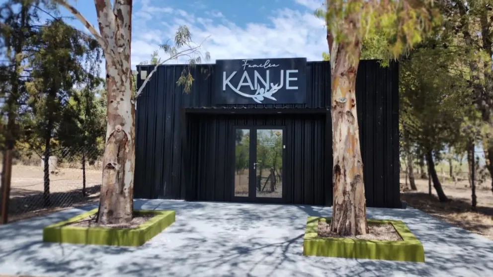 El aceite artesanal de la familia Kanje obtuvo el premio Best Argentina. Foto: Gobierno de Rio Negro. 