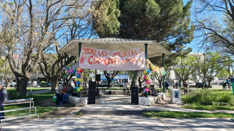 Viedma celebró el Día Mundial de Salud Mundial en la Plaza San Martín (Foto: Radio Noticias)