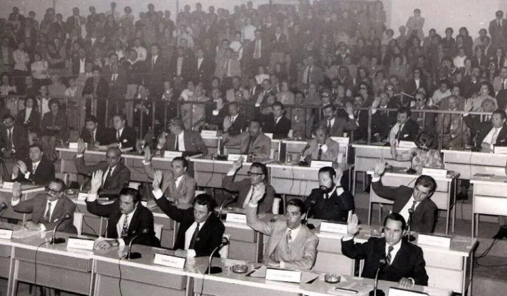 A más de medio siglo, aquel mensaje continúa extraviado. Foto archivo de la entonces sesión legislativa.