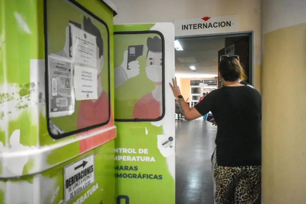 El joven es asistido en el Hospital Zatti de Viedma. 