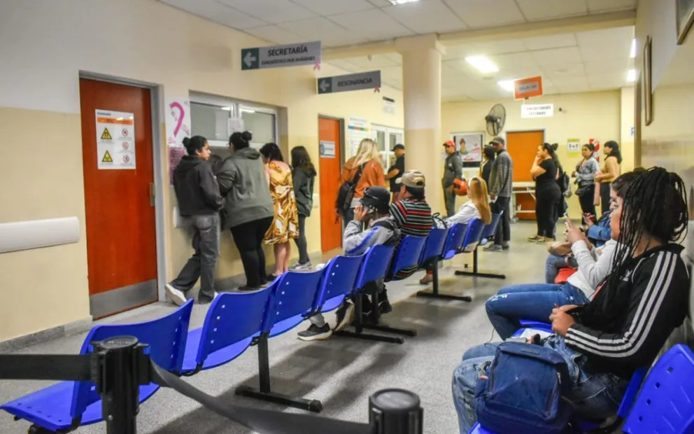 El Zatti en modo "Malabares": El desafío de responder a 600 demandas de turnos.