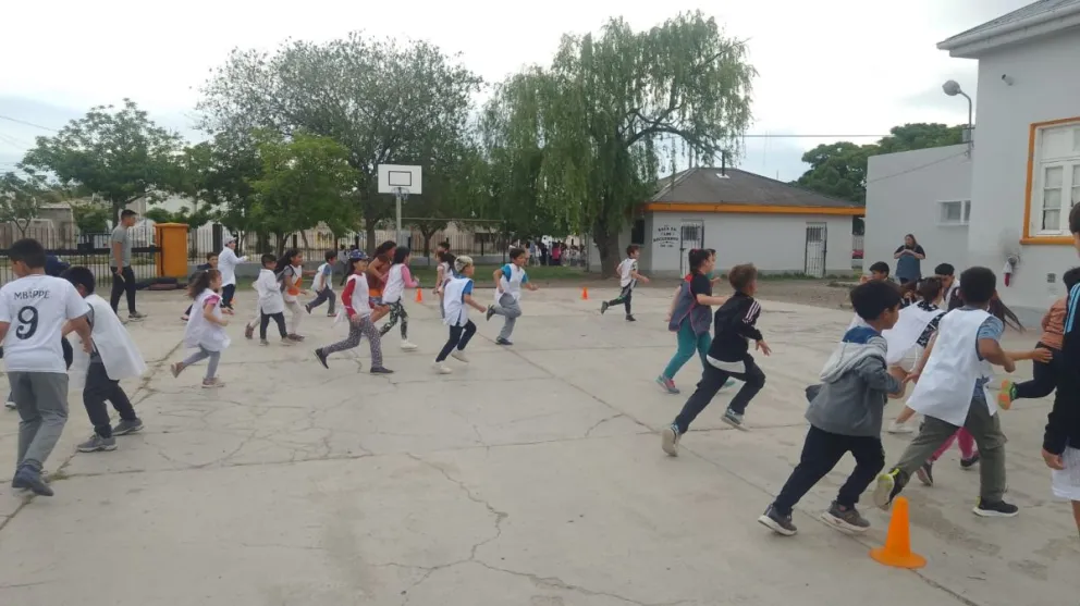 La actividad, enmarcada en la conmemoración del Día de la Educación Física.