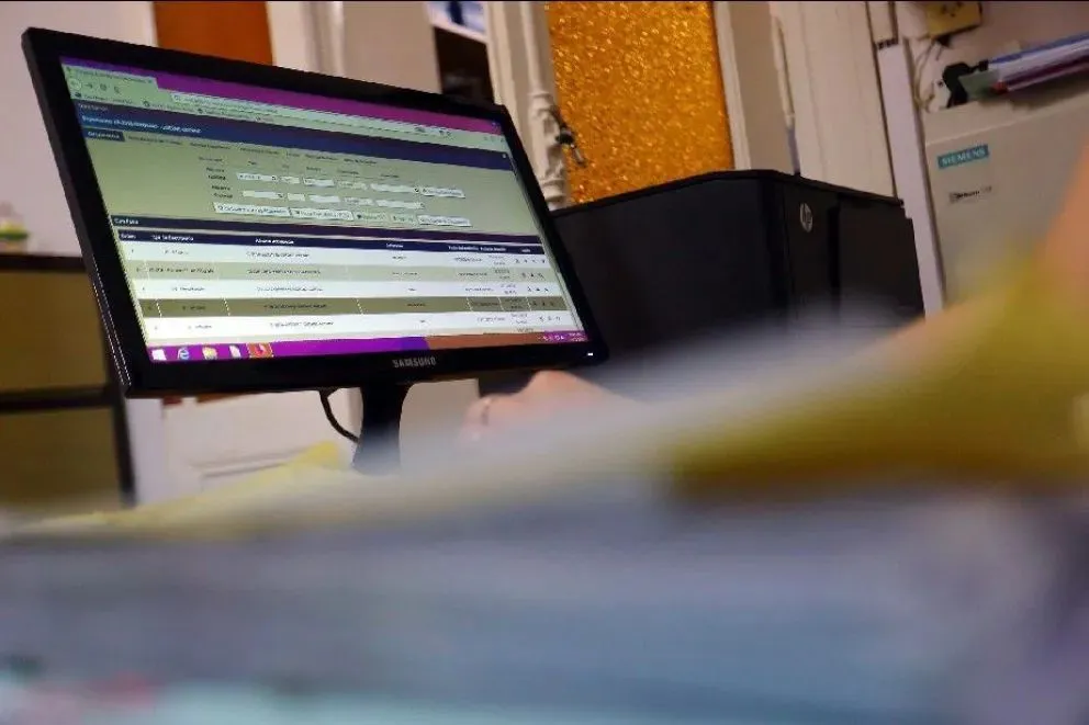  Se consolida el abandono del papel en la Administración Pública.