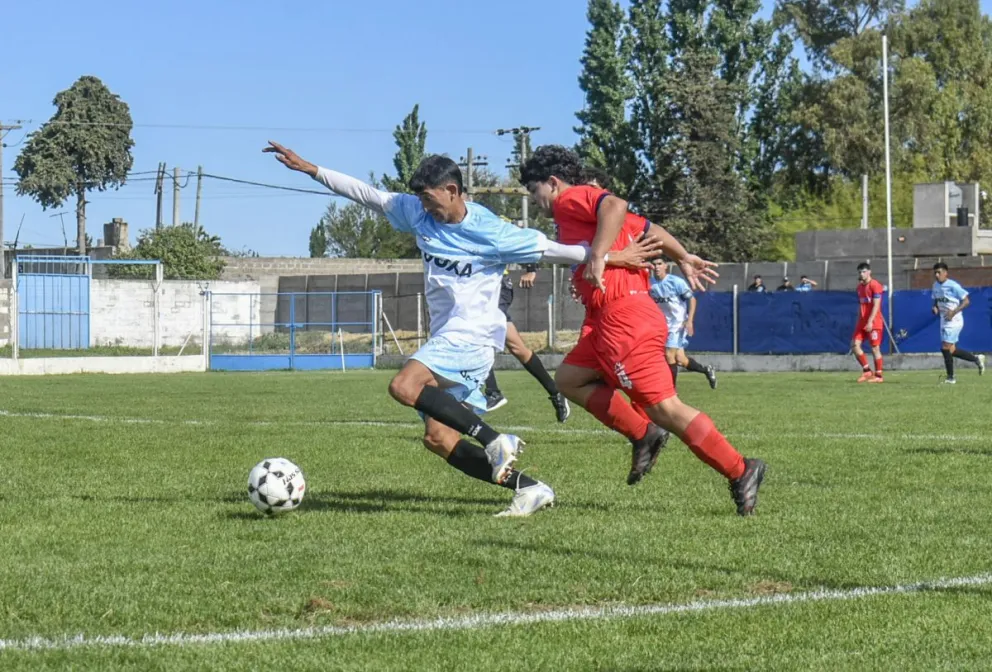 Por diferencia de gol, Jorge Newbery lidera la tabla. Foto Vanesa Schwemmler para NoticiasNet.