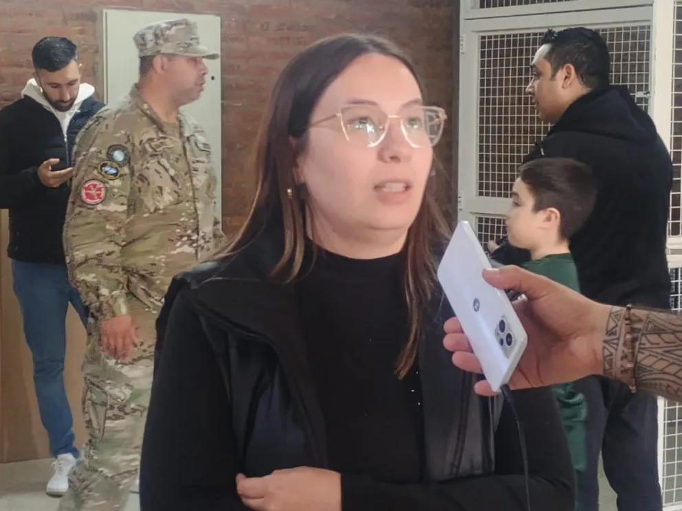 El flujo de votantes aumentó notablemente después del mediodía.