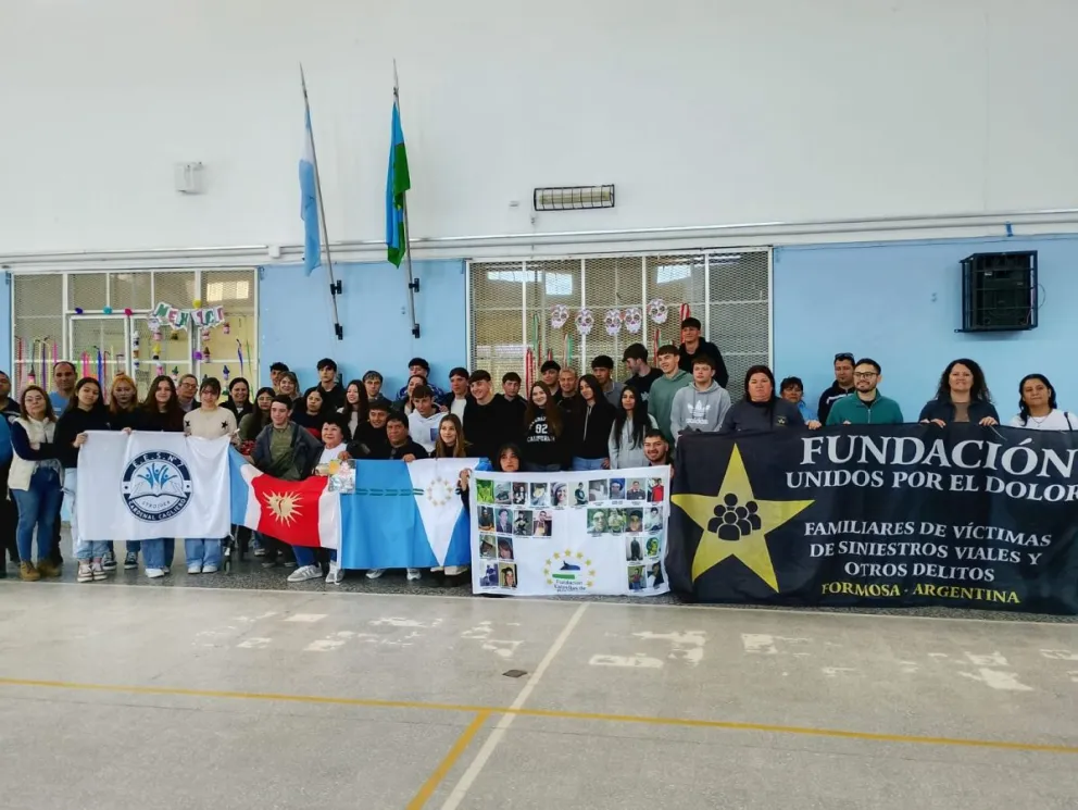 Jornada de concietización por accidentes viales. Fotos Fundación Estrellas de Río Negro. 