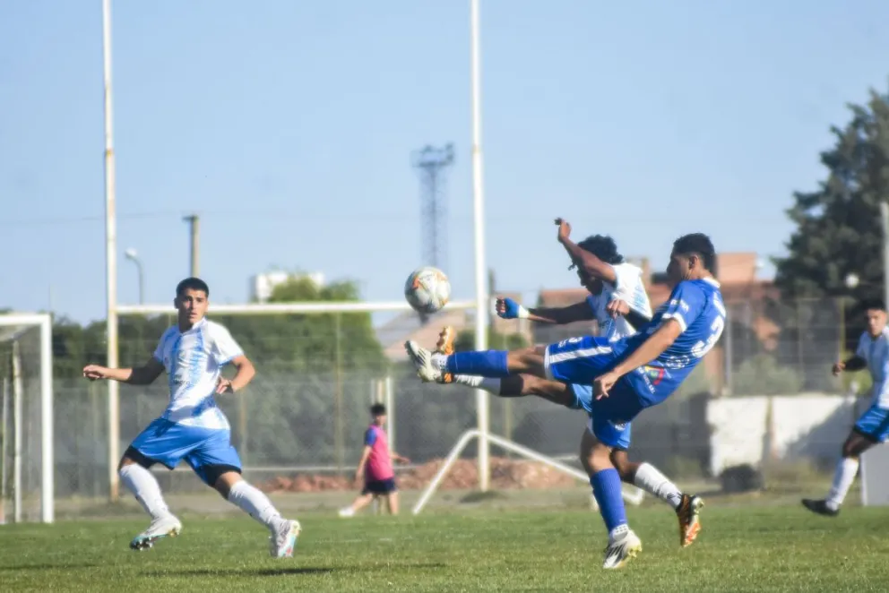 Triunfo valioso para Sol ante el líder del torneo. Fotos: Vanesa Schwemmler.