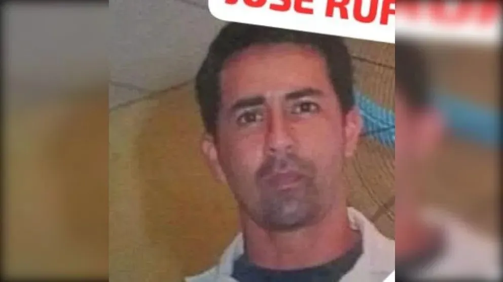 José Ruffa, ex docente cipoleño Foto: Madres que rompen el silencio.