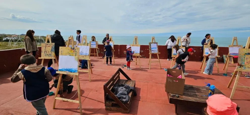 Diversos centros educativos de Viedma y Carmen de Patagones visitan la resera natural. Fotos: gentileza.
