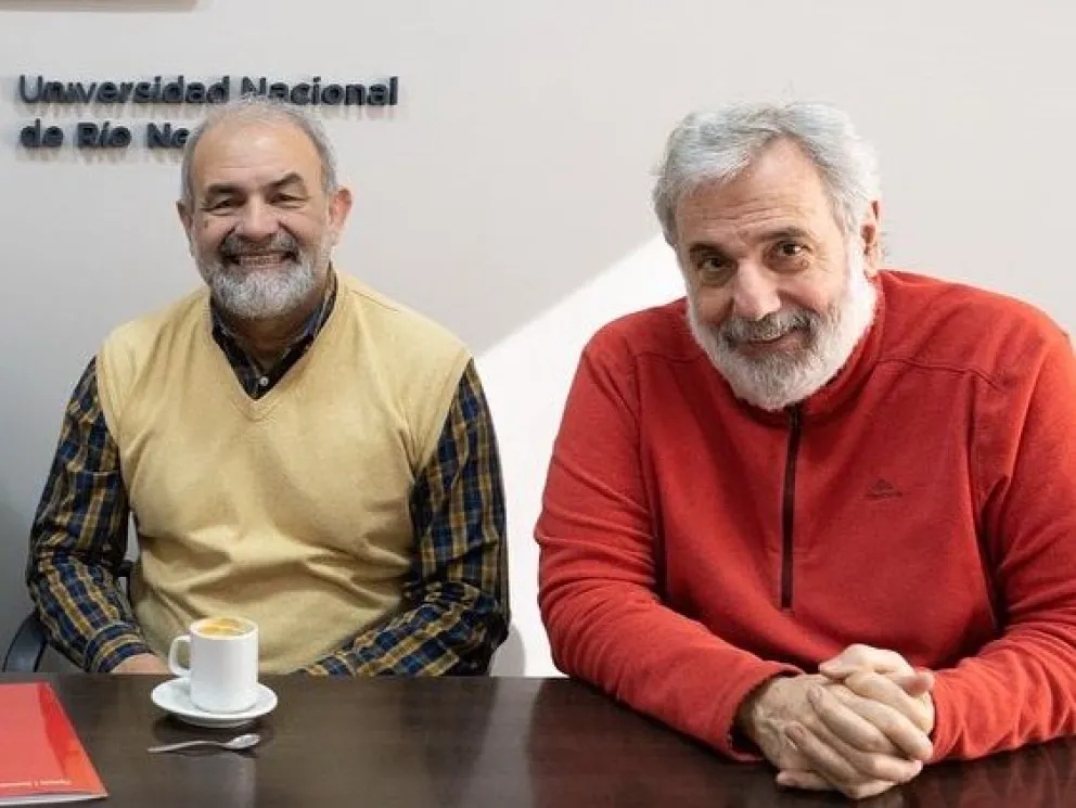 El rector de la UNRN, Anselmo Torres, junto a Luis Vivas (Foto: Instagram)