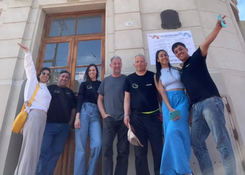 La obra invita a la reflexión a través de una puesta visualmente impactante. 