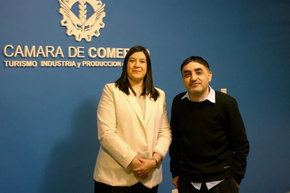 Eric Solís asumió la Cámara de Comercio de Viedma. 