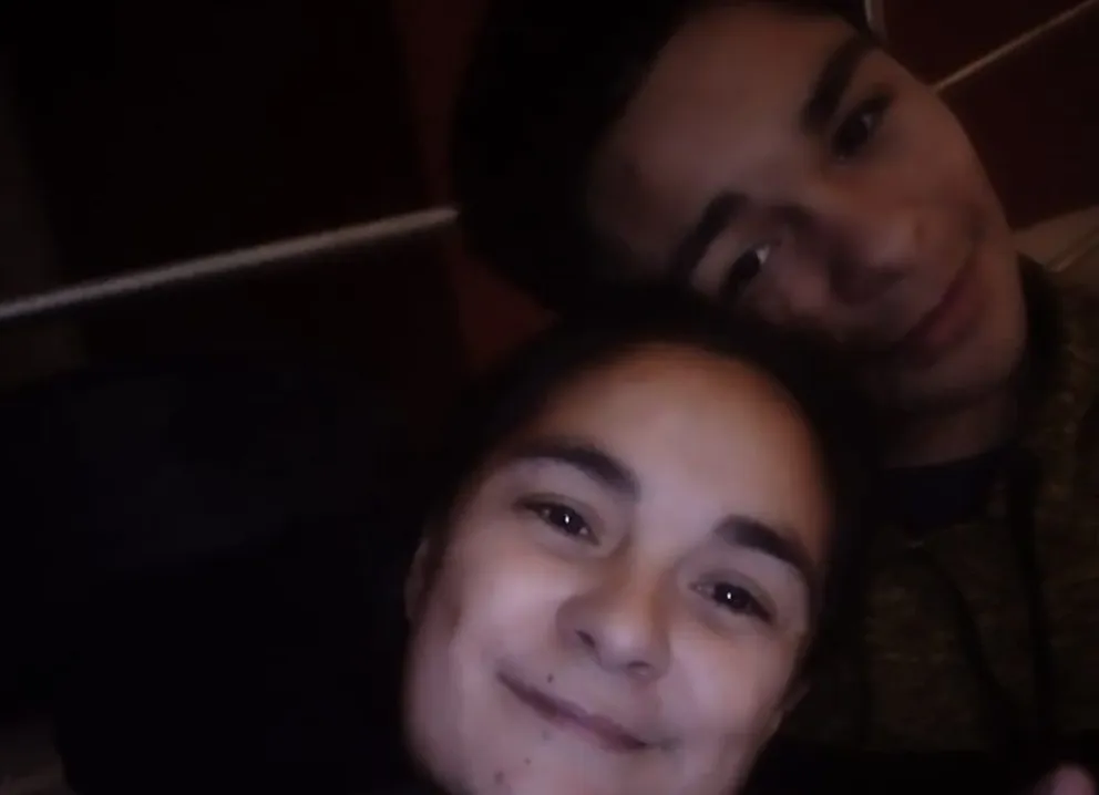 Daiana Cruces y su hijo a la espera de una ayuda para afrontar gastos. Foto proporcionada por la madre. 