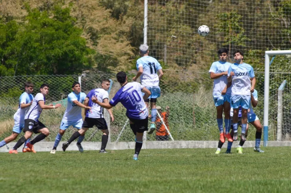 Triunfazo de Villalonga como visitante. Fotos: Emanuel Mirenghi para NoticiasNet.