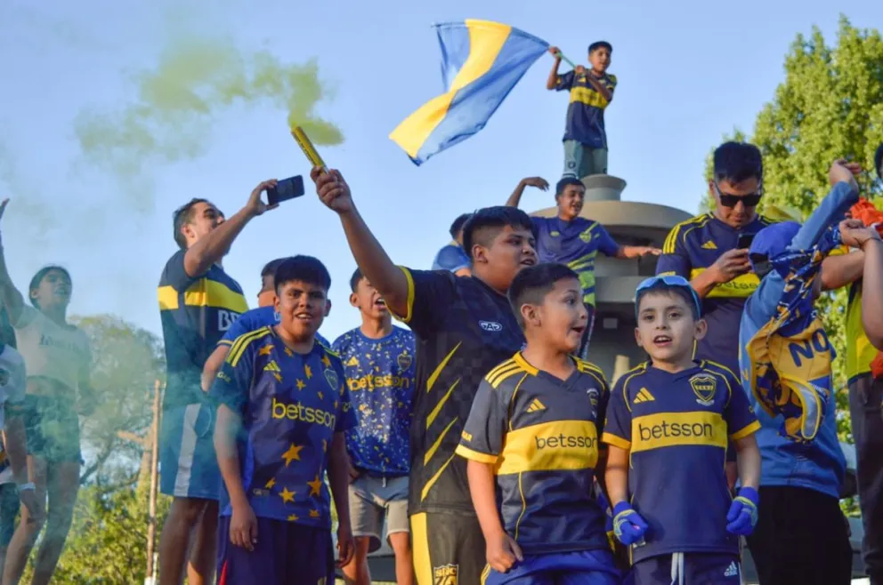 Festejo Xeneize en Viedma. Fotos: Emanuel Mirenghi para NoticiasNet.