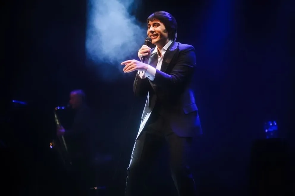 El intérprete confesó que su pasión por Roberto Sánchez se inició en la niñez.