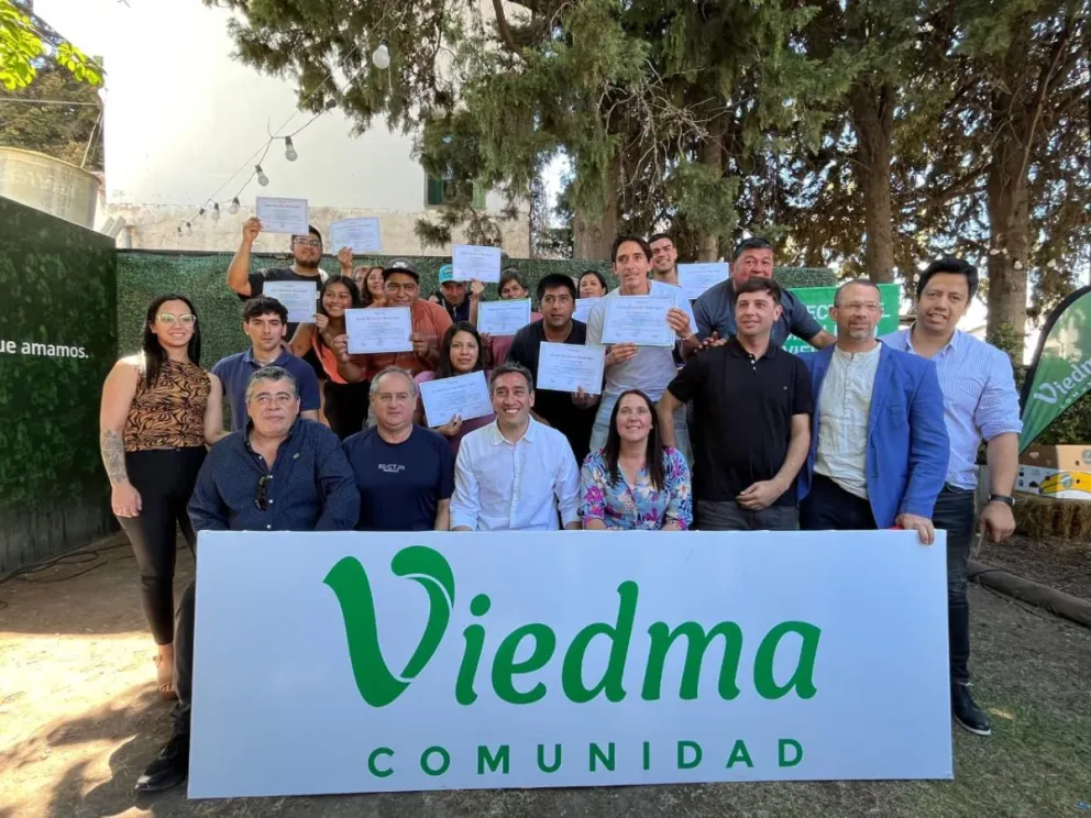 El pasado lunes se realizó el acto de entrega de certificados.