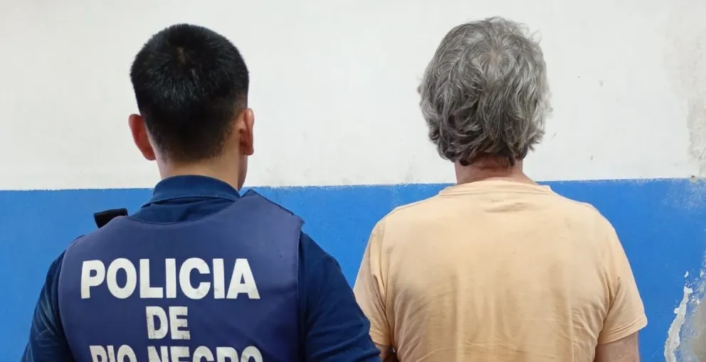 El allanamiento se llevó adelante en un domicilio de la calle Perú, en Viedma