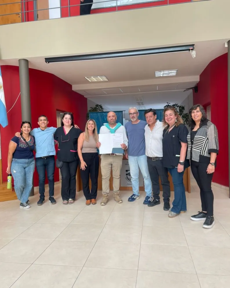 Integrantes del proyecto, en el Concejo Deliberante. Foto: gentileza 