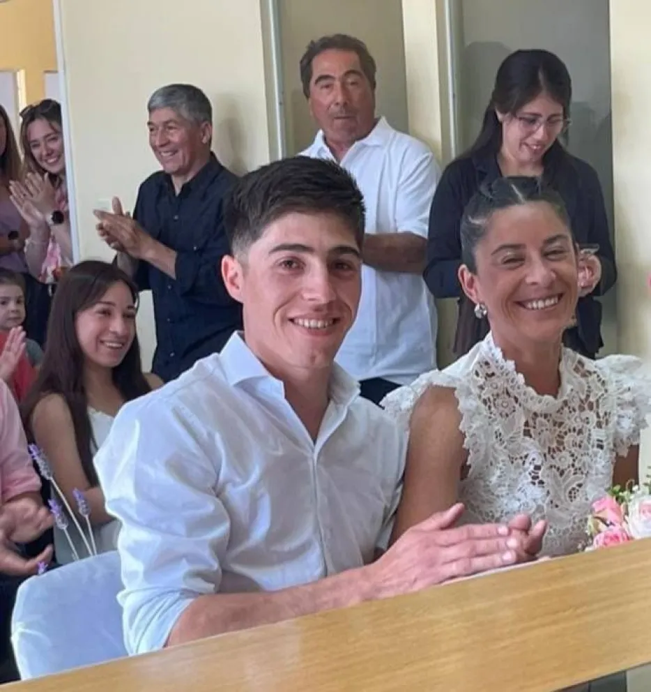Tatiana y Santiago, celebraron su unión. Foto: Municipio de Carmen de Patagones. 