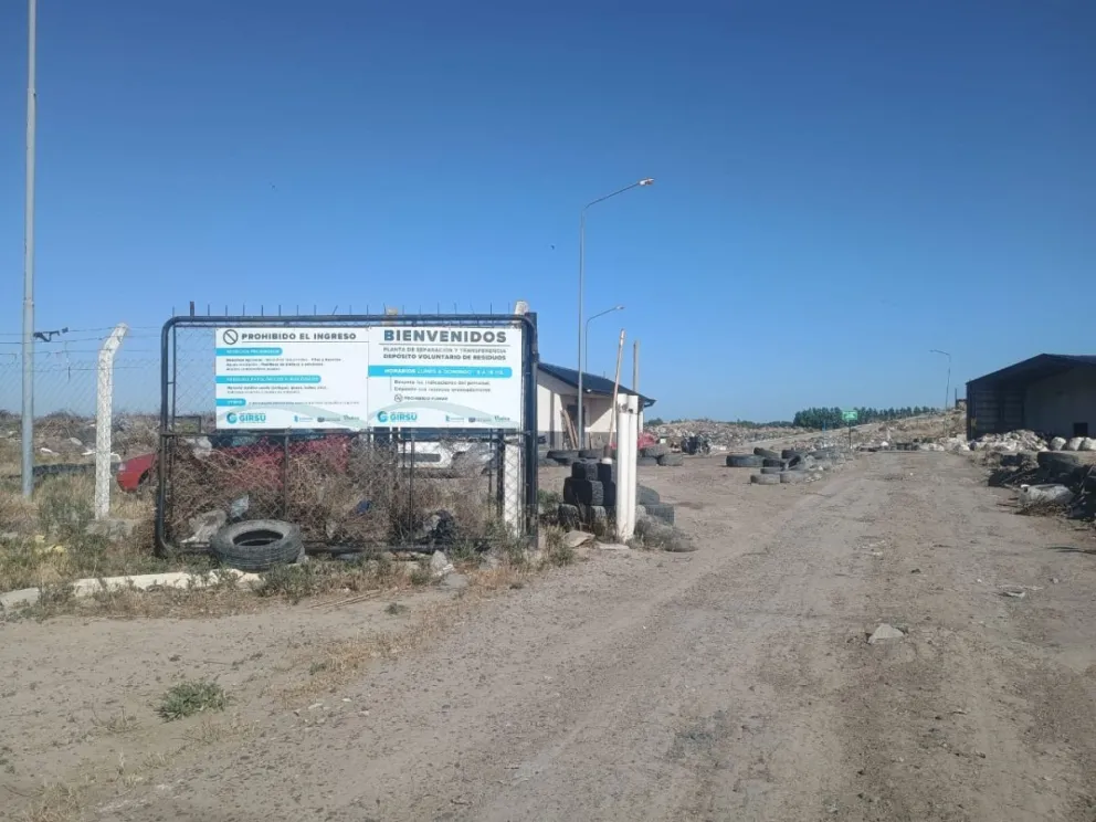 El ingreso al predio del Girsu en la capital rionegrina. 