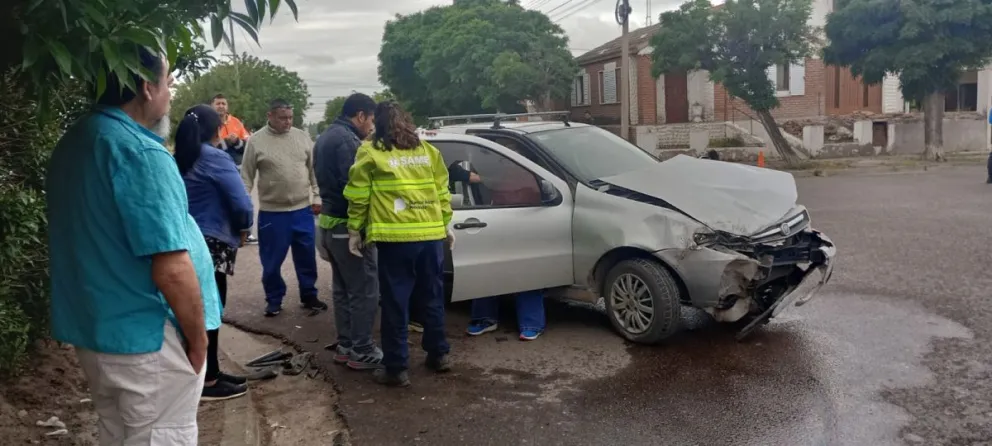 El Siena quedó con todo su frente destruido. 