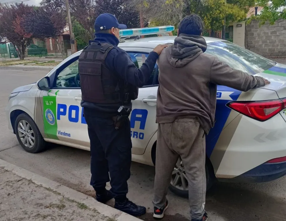 El hombre quedó detenido y a disposición de la Justicia. 
