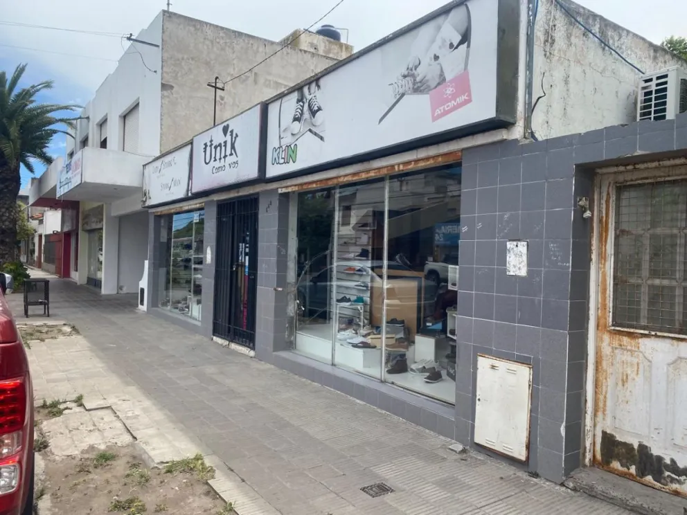 Repararon la vidriera, pero aun no tienen novedades sobre los responsables. Foto: archivo de noticiasnet.