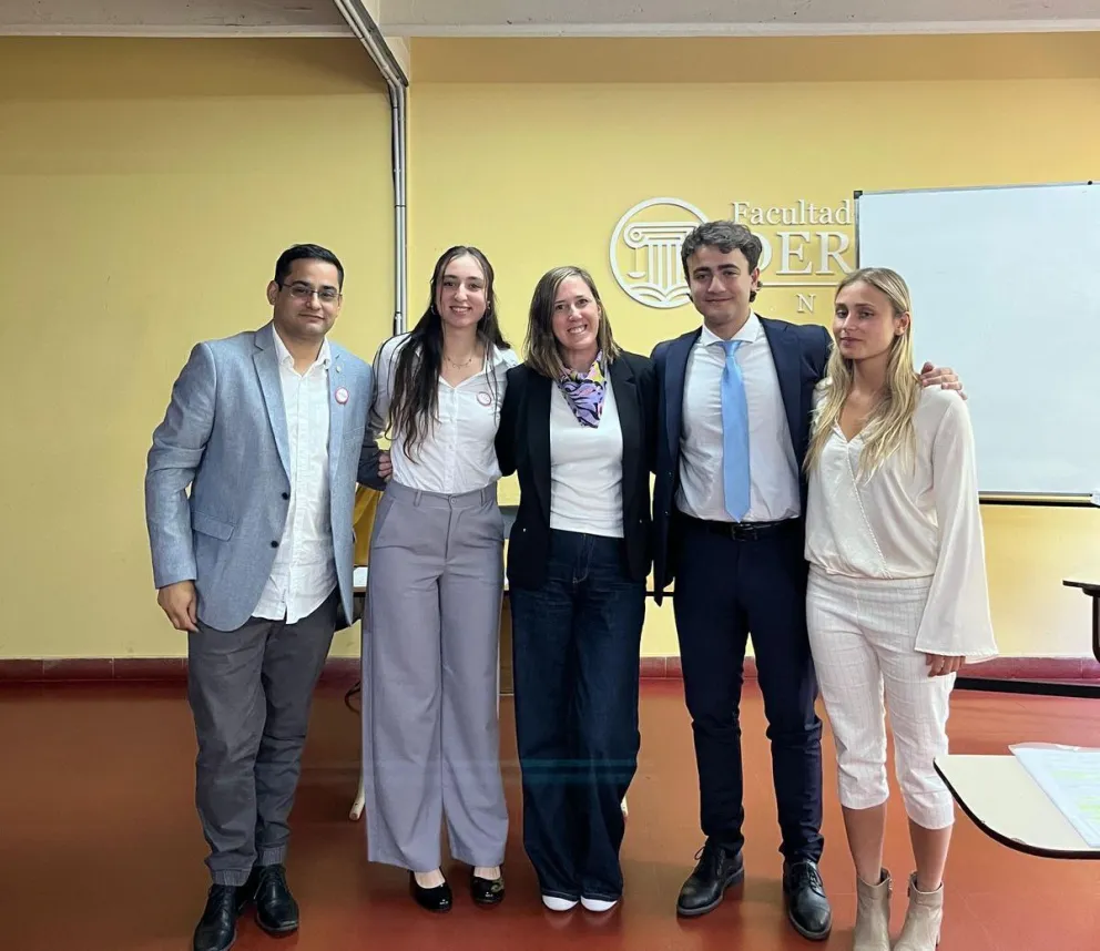 Destacas performance de los futuros abogados de Río Negro en una competencia nacional (Fotos: gentileza)