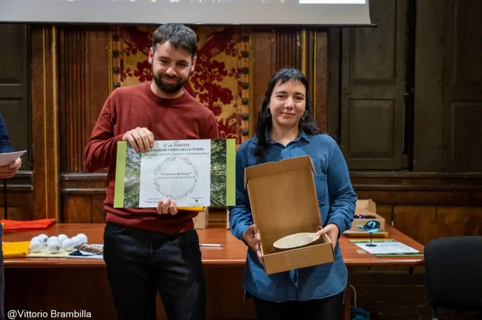 El cineasta viedmense fue premiado en el Festival Internacional del Cine de Foreste.