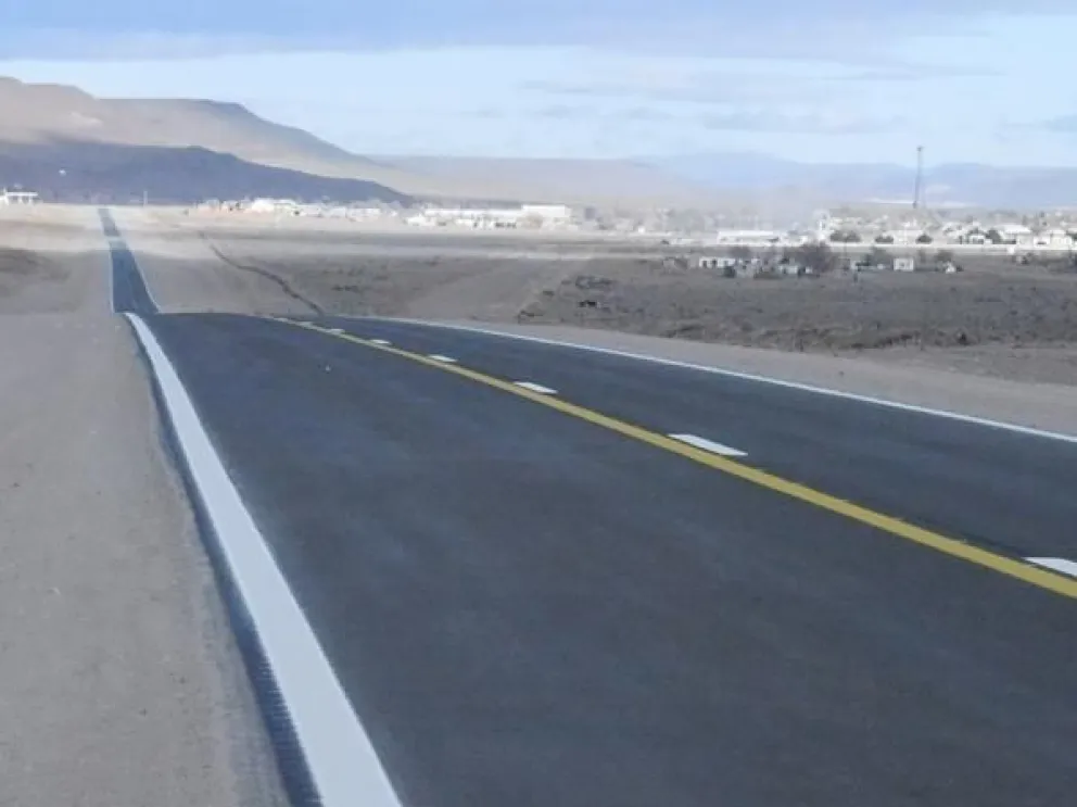 En una audiencia virtual, el Ministerio Público Fiscal atribuyó una conducta negligente al conductor del camión sobre la Ruta 23. Foto: Archivo.