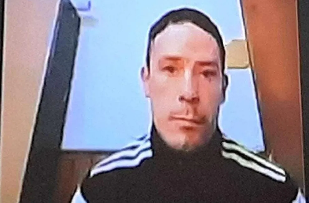 Isaías Veloso siguió la audiencia vía Zoom. Fotos NoticiasNet. 