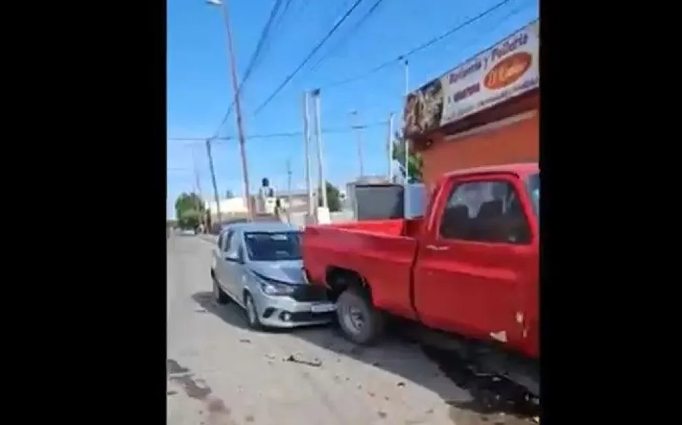 Así quedaron los vehículos afectados por el impacto. 