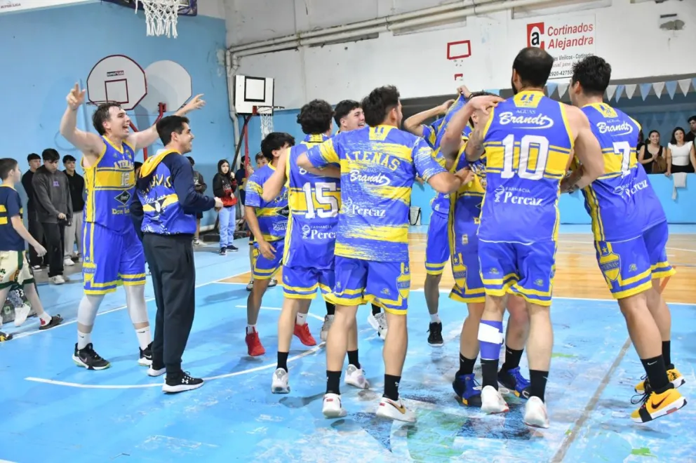 Batacazo de Atenas en cancha de Sol de Mayo. Foto gentileza Prensa Atenas. 