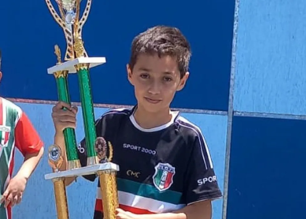 La familia de Tobías Naboni necestia 5.8 millones para el dispositivo que le generará mejor calidad de vida.