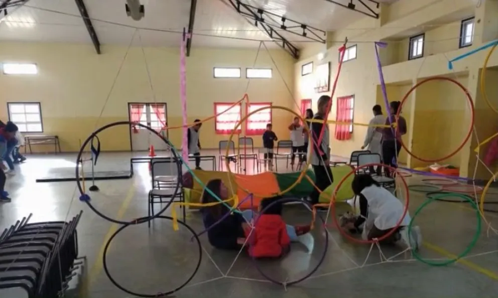 Al establecimiento asisten más de 200 alumnos que son acompañados en cada etapa. 