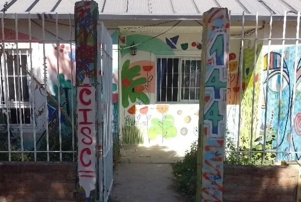 La OPS destacó que la Casa de Medio Camino mostró logros totales en 22 de los 29 criterios evaluados. Foto: Archivo de NoticiasNet.