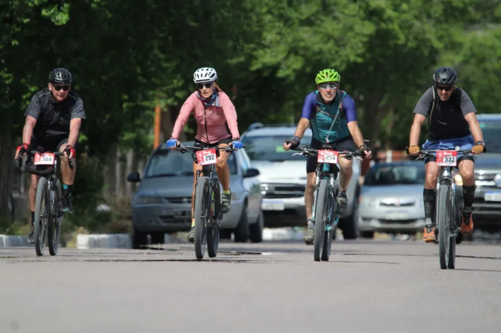 El Desafío Ruta 23 contó con más de 170 ciclistas de todas las edades (Fotos: gentileza)